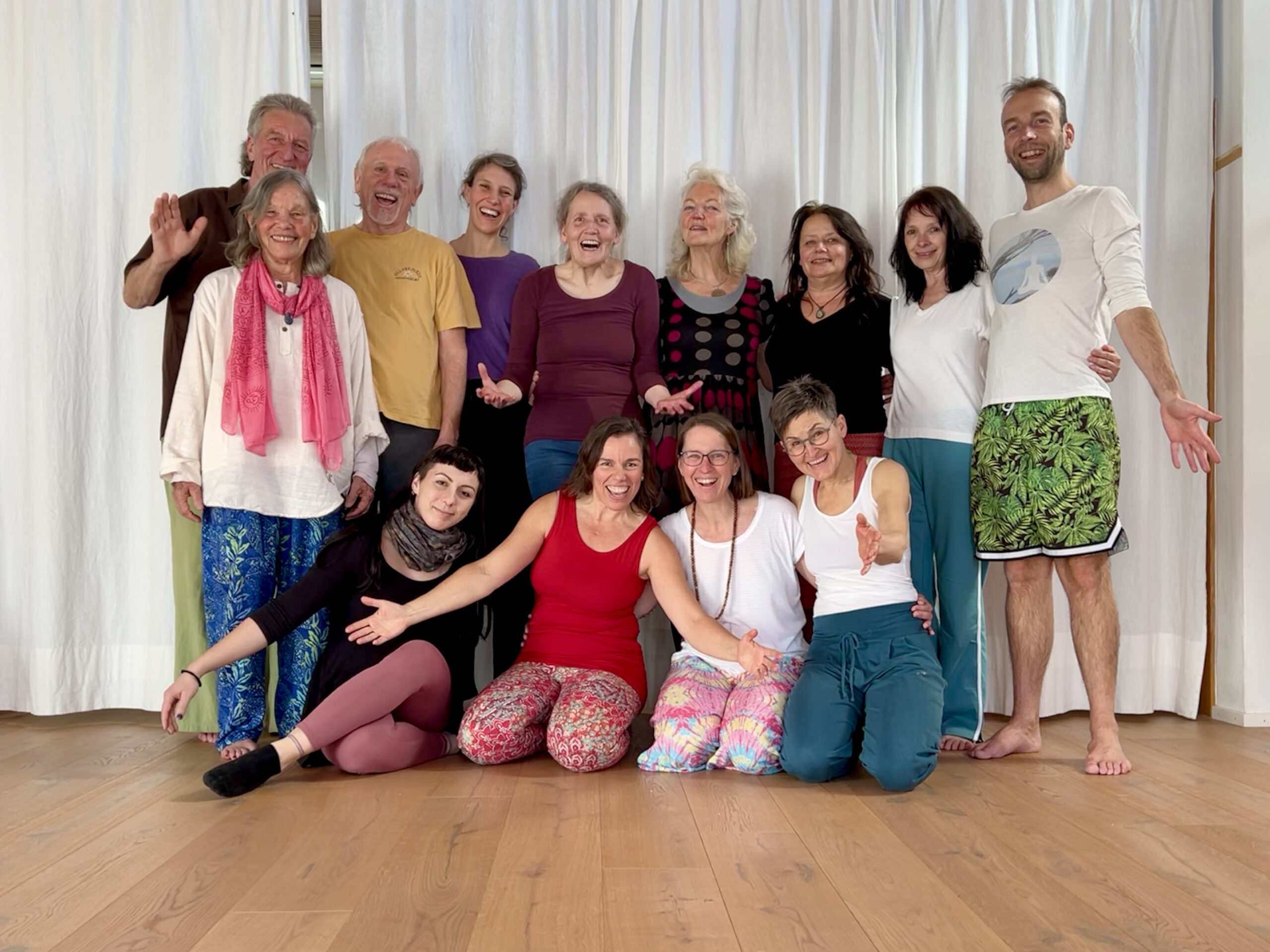 Biodanza-Schule-SRT-Stuttgart-Reutlingen-Tübingen-Ausbildung-Gruppe